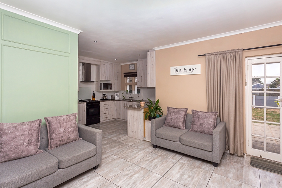 3 Bedroom Property for Sale in Bonnie Brae Western Cape